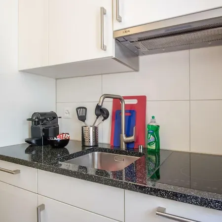 Hof - By Keyforge Apartment *