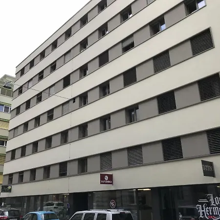 Hof - By Keyforge Apartment *